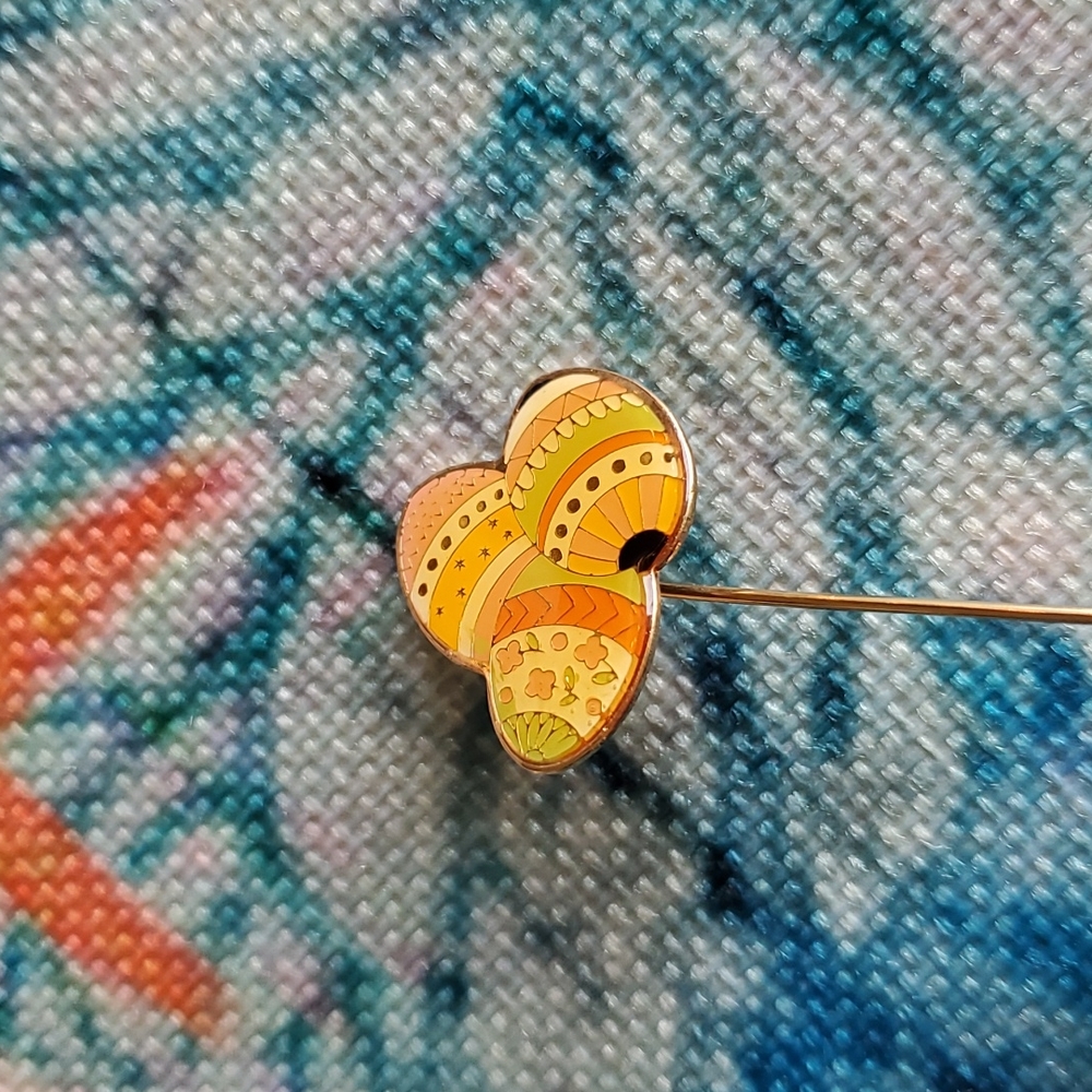 Vintage Easter Egg Stick Pin - Picture 14 of 15